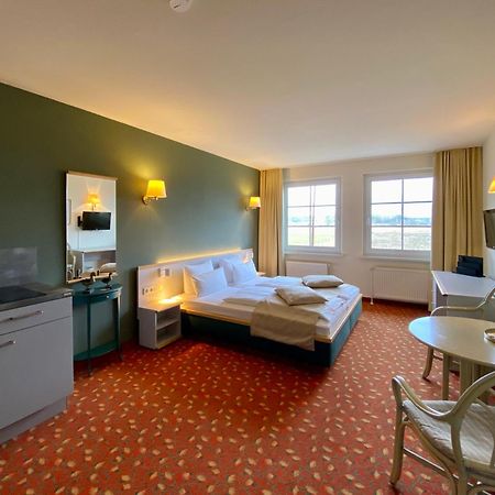 Hotel Am Mueritz-Nationalpark Waren  Ngoại thất bức ảnh